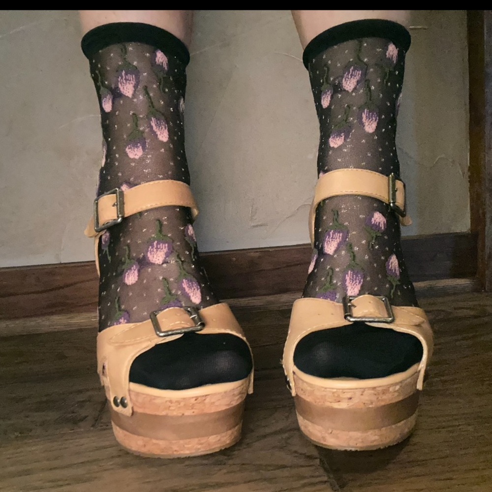 Anna Sui // Karlie Platform Sandals, Desert Tan - Picture 8 of 15